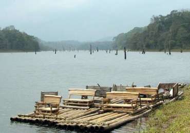 Periyar Lake – Go Bamboo Rafting